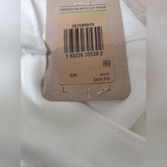 Brand New Levi's Classic Straight Fit Women's Jeans - Picture 6 of 6